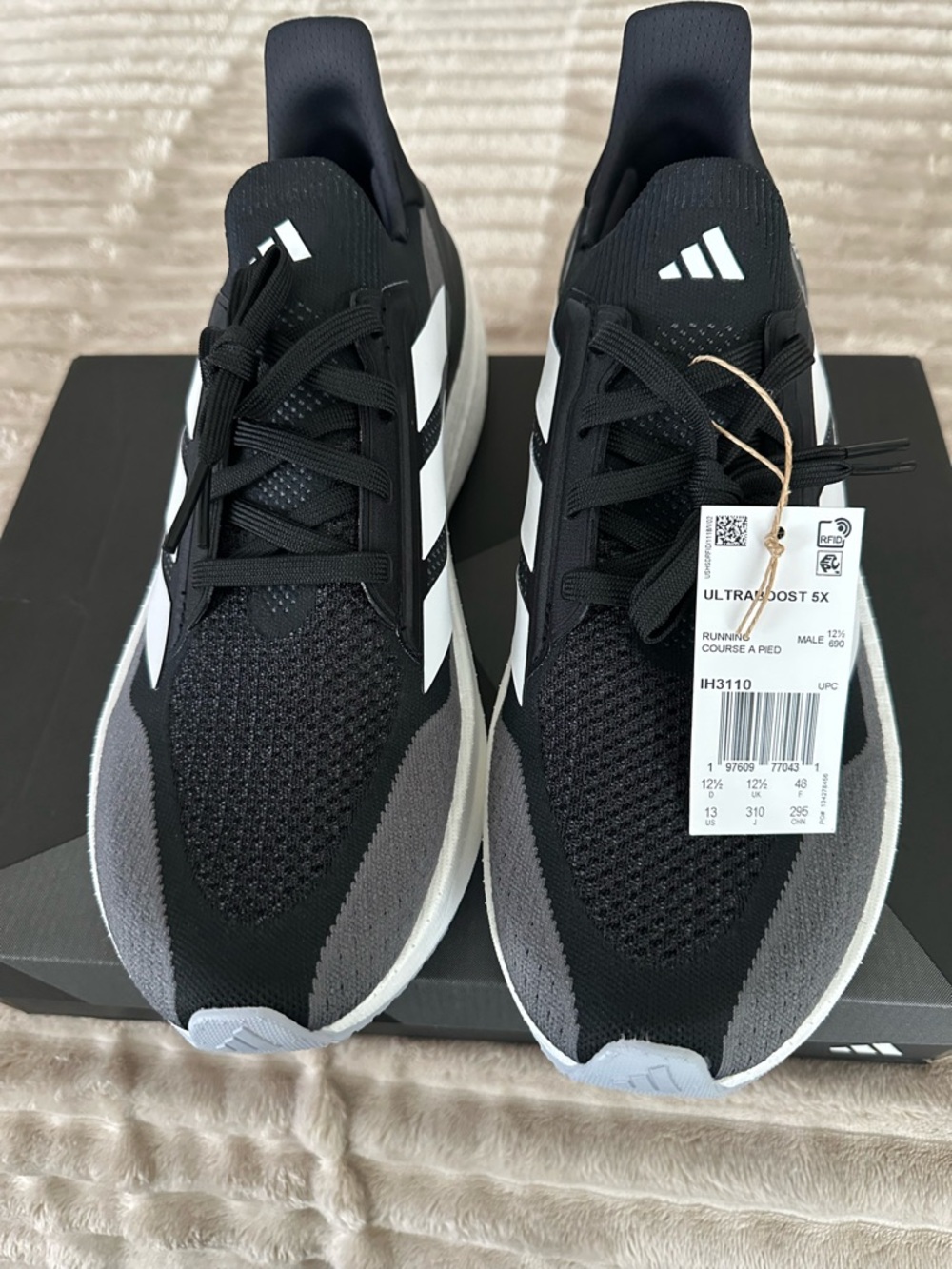 Never Worn Adidas Ultraboost 5X Men's Running Shoes - Black/Gray/White - Size 13